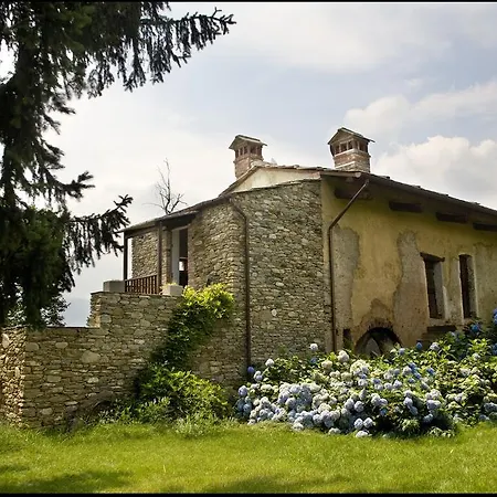 Famiglia Al Castello Di Bagnolo Çiftlik konaklama *