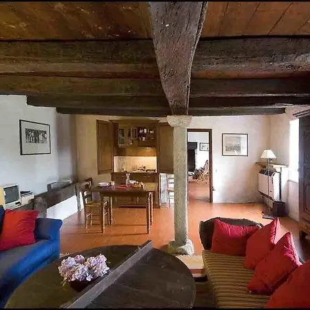 Famiglia Al Castello Di Bagnolo مزرعة للإقامة Bagnolo Piemonte