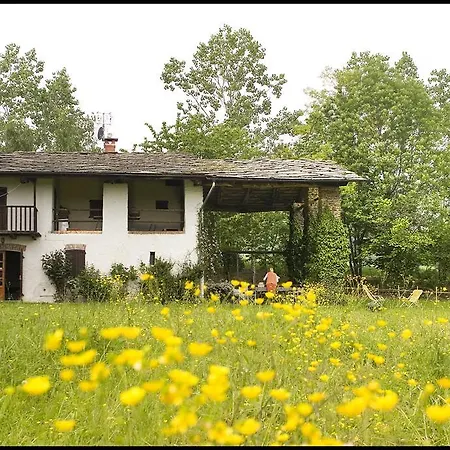 Famiglia Al Castello Di Bagnolo 팜스테이 Bagnolo Piemonte