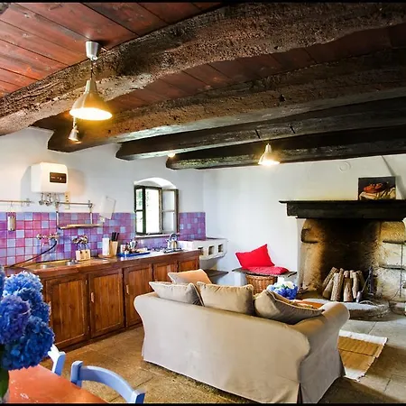 Famiglia Al Castello Di Bagnolo Bagnolo Piemonte